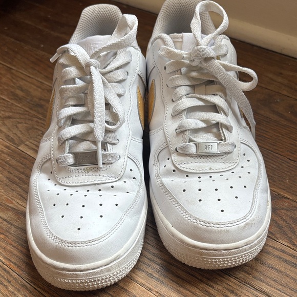 Nike White Sneakers with Gold Swoosh - Picture 2 of 3